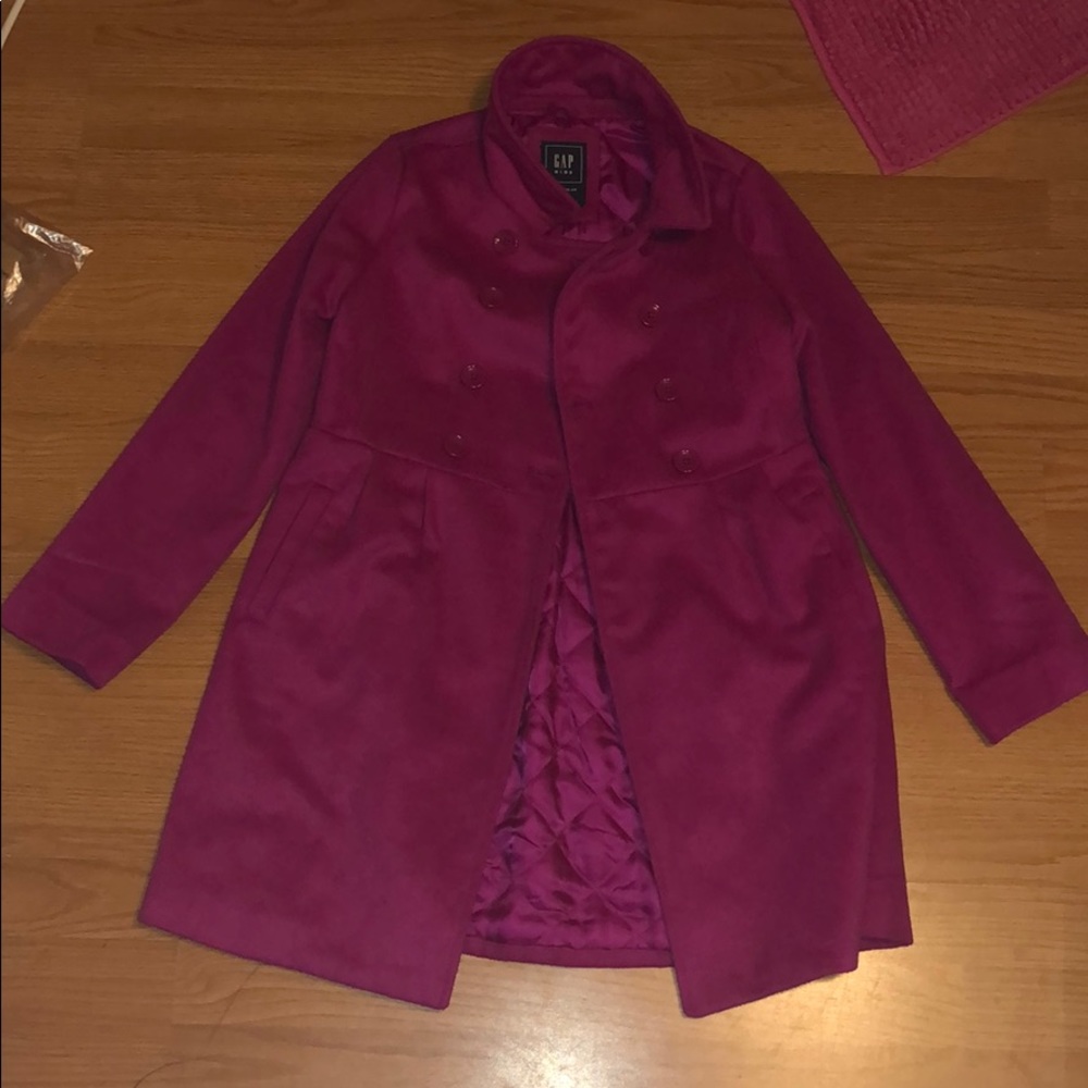 Beautiful GAP pea coat